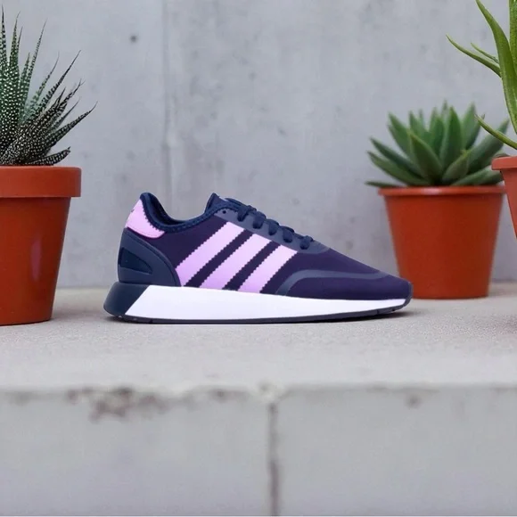 NWOB - Adidas Originals Blue & Violet Sneakers – Women’s Size 9 - Picture 3 of 6